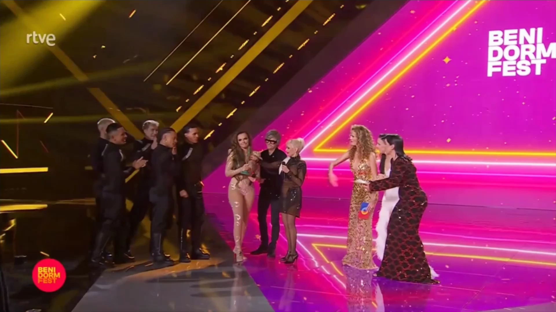 关于国际比赛转播吸引观众,精彩可期的信息 关于国际比赛转播吸引观众,精彩可期的信息